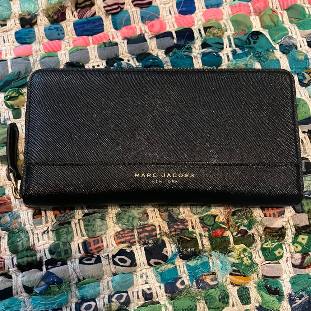 Marc Jacobs wallet